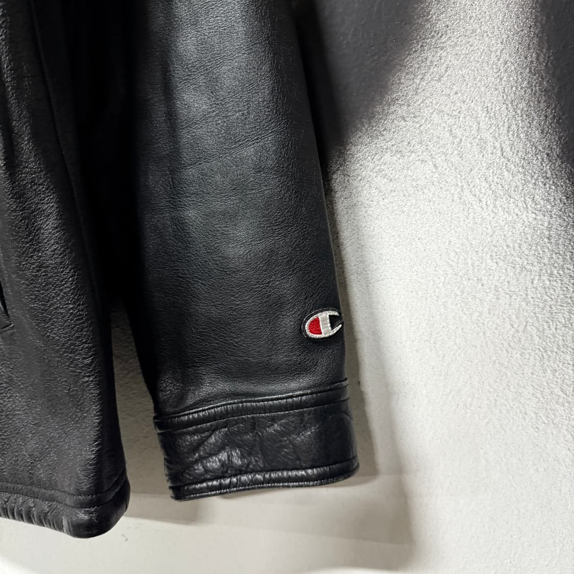 FW15 슈프림 x 챔피온 아치 로고 레더 코치 자켓 상품이미지3