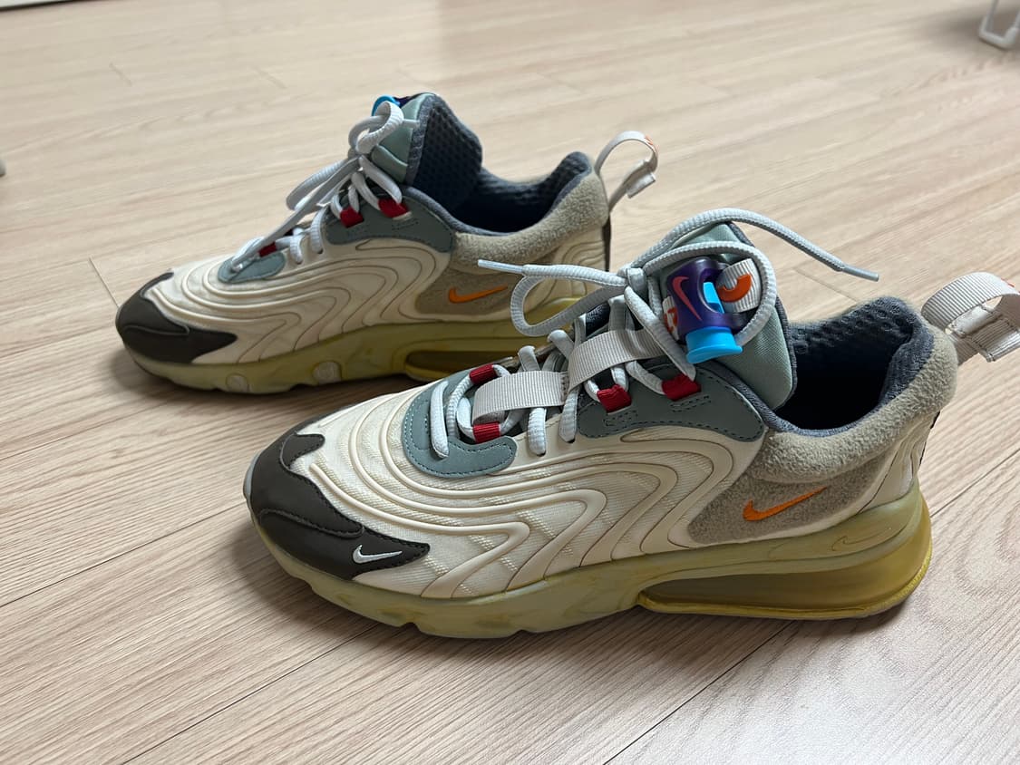 나이키 x 스캇 에어맥스 270 리액트 캑터스 트레일 상품이미지1