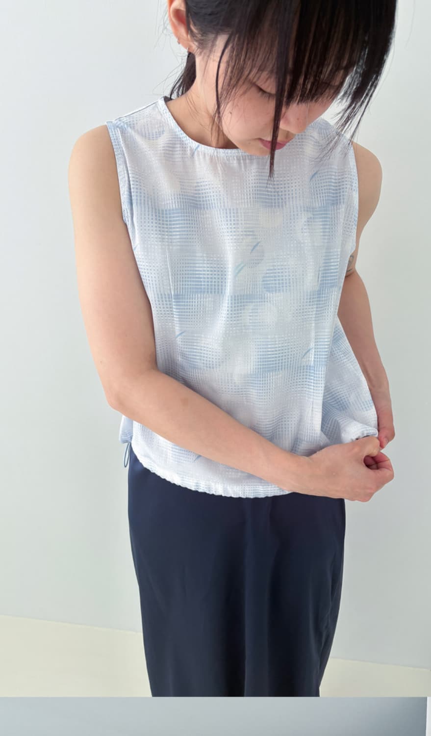 서서 summer rain sleeveless top(blue) 상품이미지1