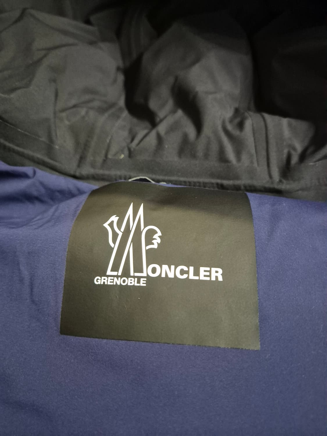 몽클레어 아르세사즈 숏 패딩 3사이즈 상품이미지3