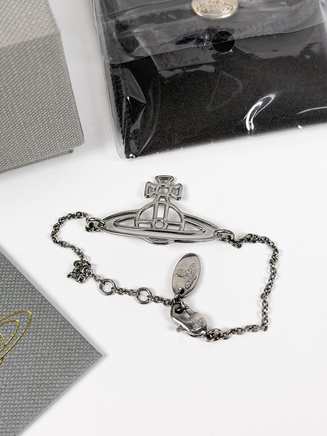 비비안웨스트우드 씬 라인 플랫 팔찌 상품이미지1