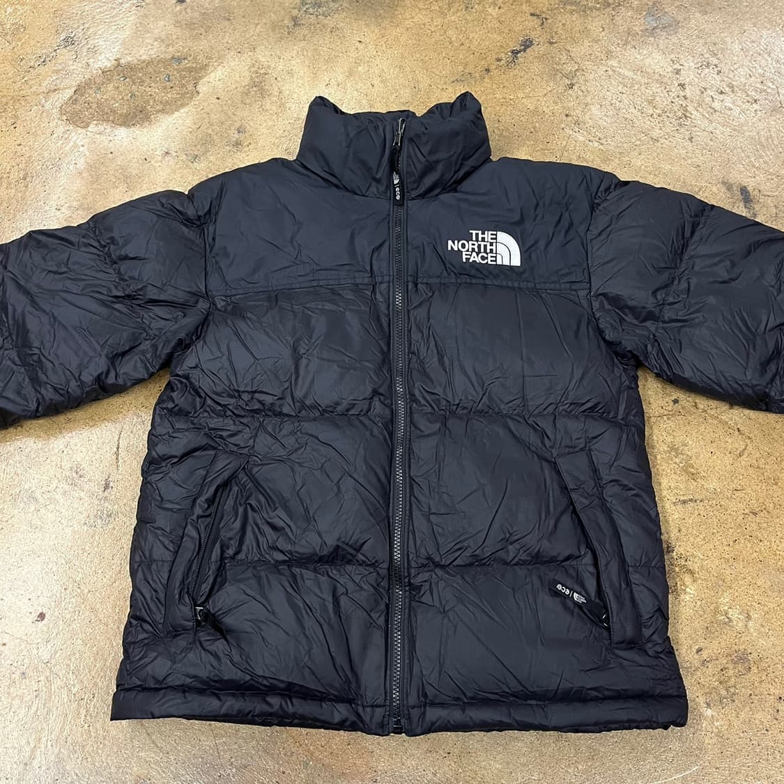 노스페이스 눕시 블랙 패딩 상품이미지3