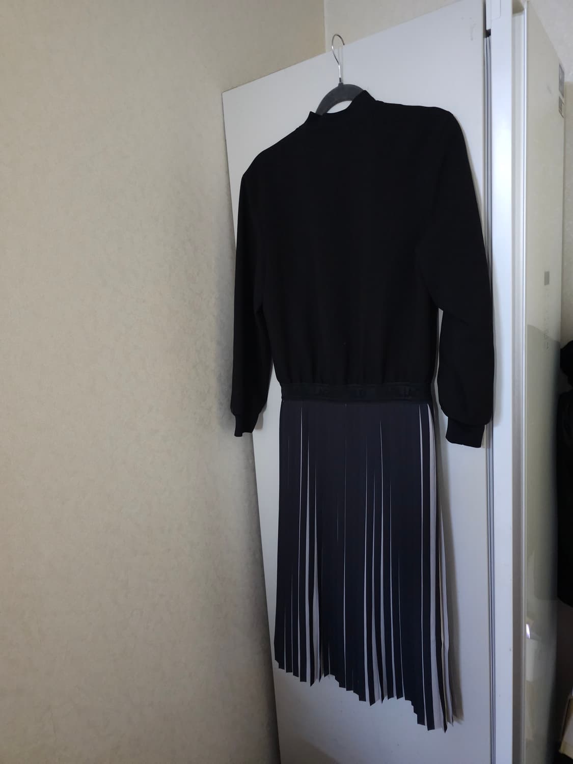 칼 라거펠트 점퍼 플리츠 원피스 상품이미지4