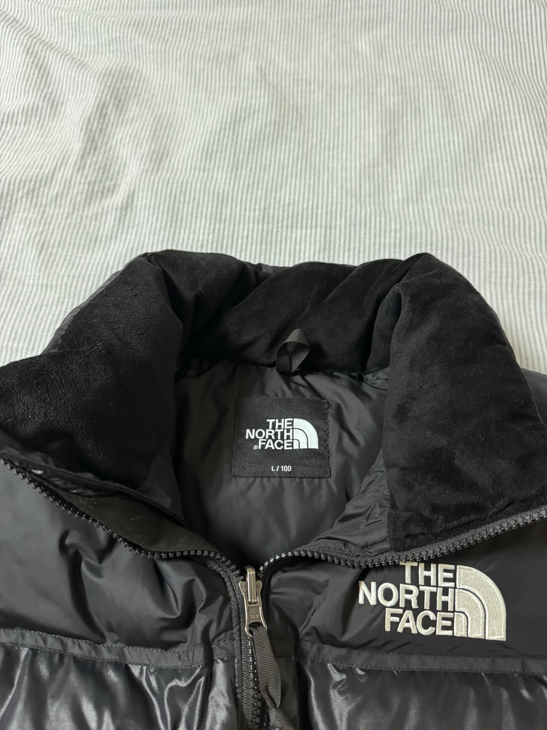 노스페이스 눕시 하이브리드 다운 볼 베스트 블랙 상품이미지4