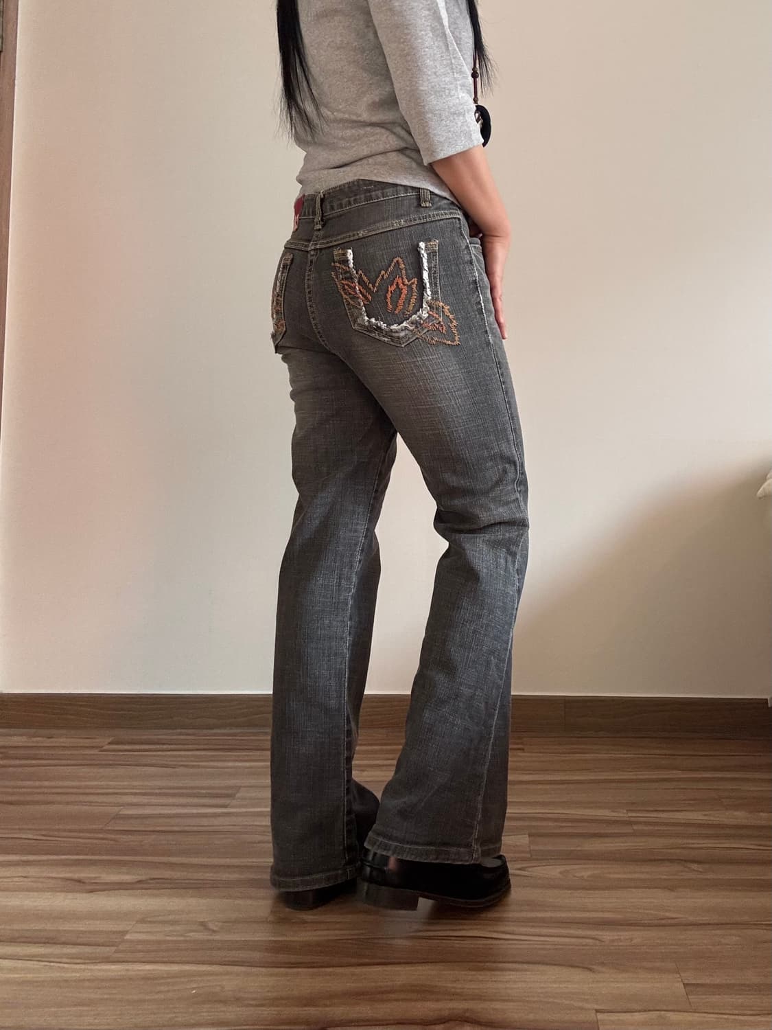 자수 데님 부츠컷 팬츠 상품이미지1