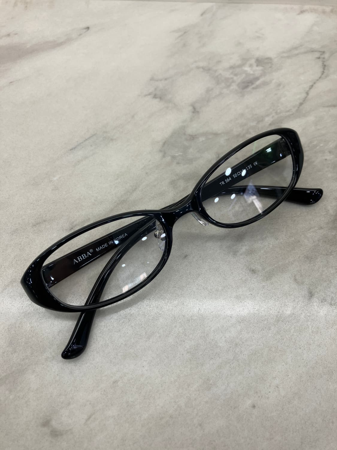 B69 AB2TR 유광 블랙 오벌 슬림 뿔테 안경564 상품이미지1
