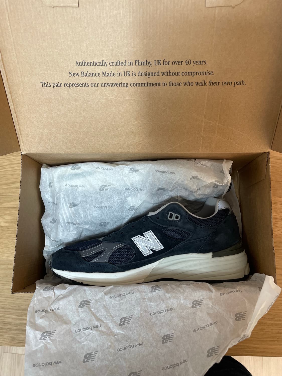 뉴발란스991v2 메이드 인 UK 다크 네이비 소모크드 펄 상품이미지2