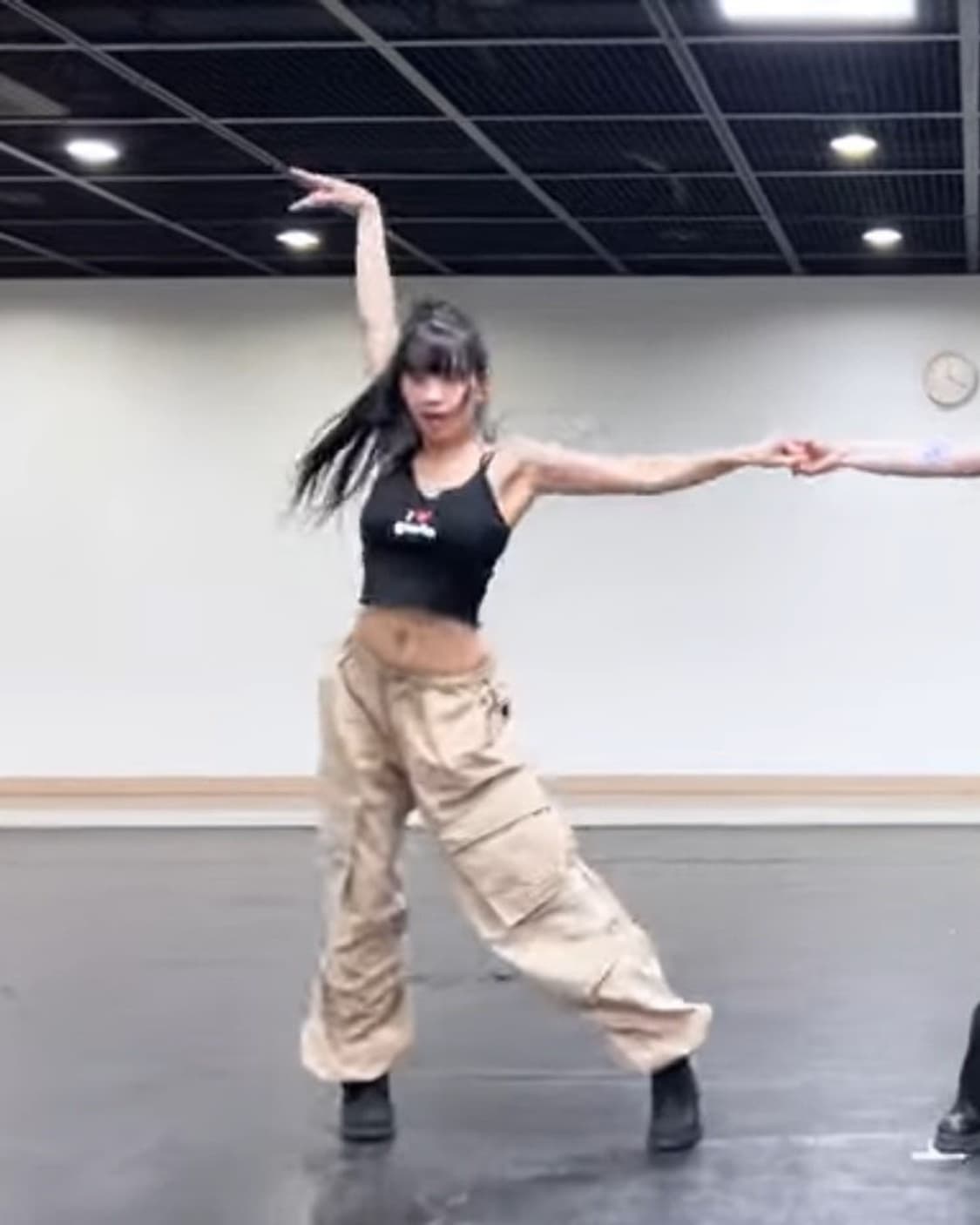 에즈이프캘리 GURLS 슬리브리스 블랙 나시 민소매 상품이미지7