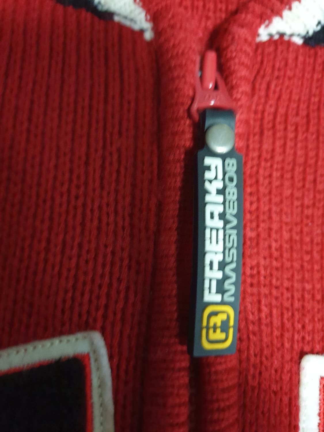 (일본제품) FREAKY MASSIVE 레터링 자수 패치 니트 집업(L) 상품이미지3