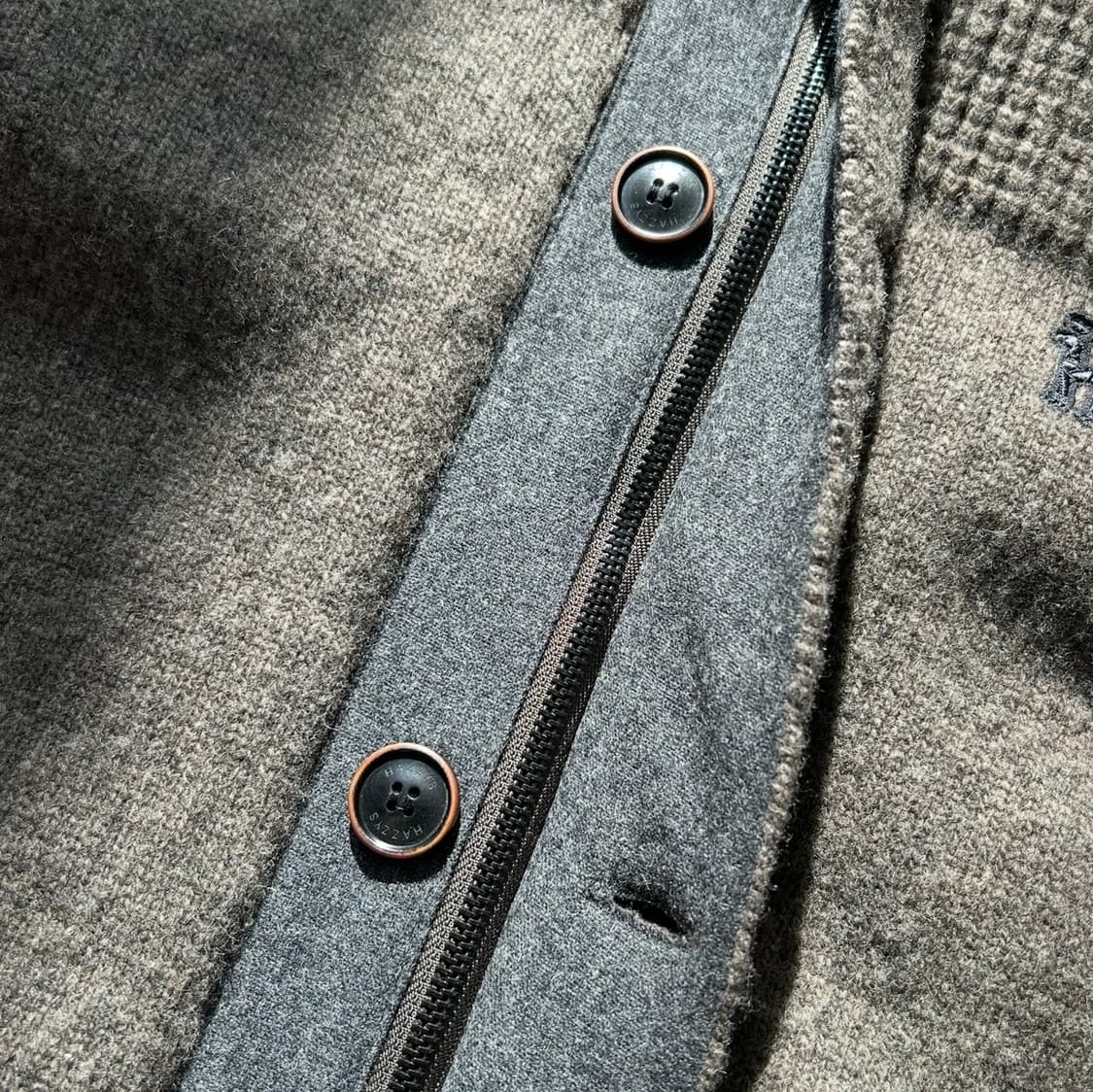 헤지스 브라운 암패치 가디건 집업  상품이미지7