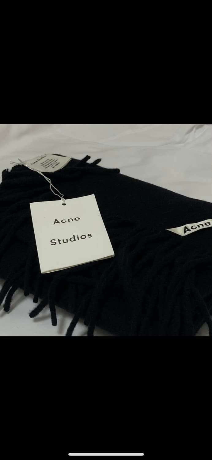 아크네 머플러 상품이미지1