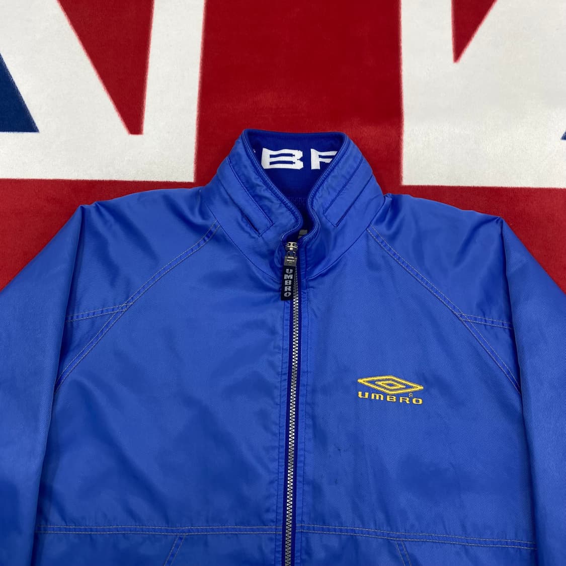 엄브로 바람막이 XL  상품이미지3