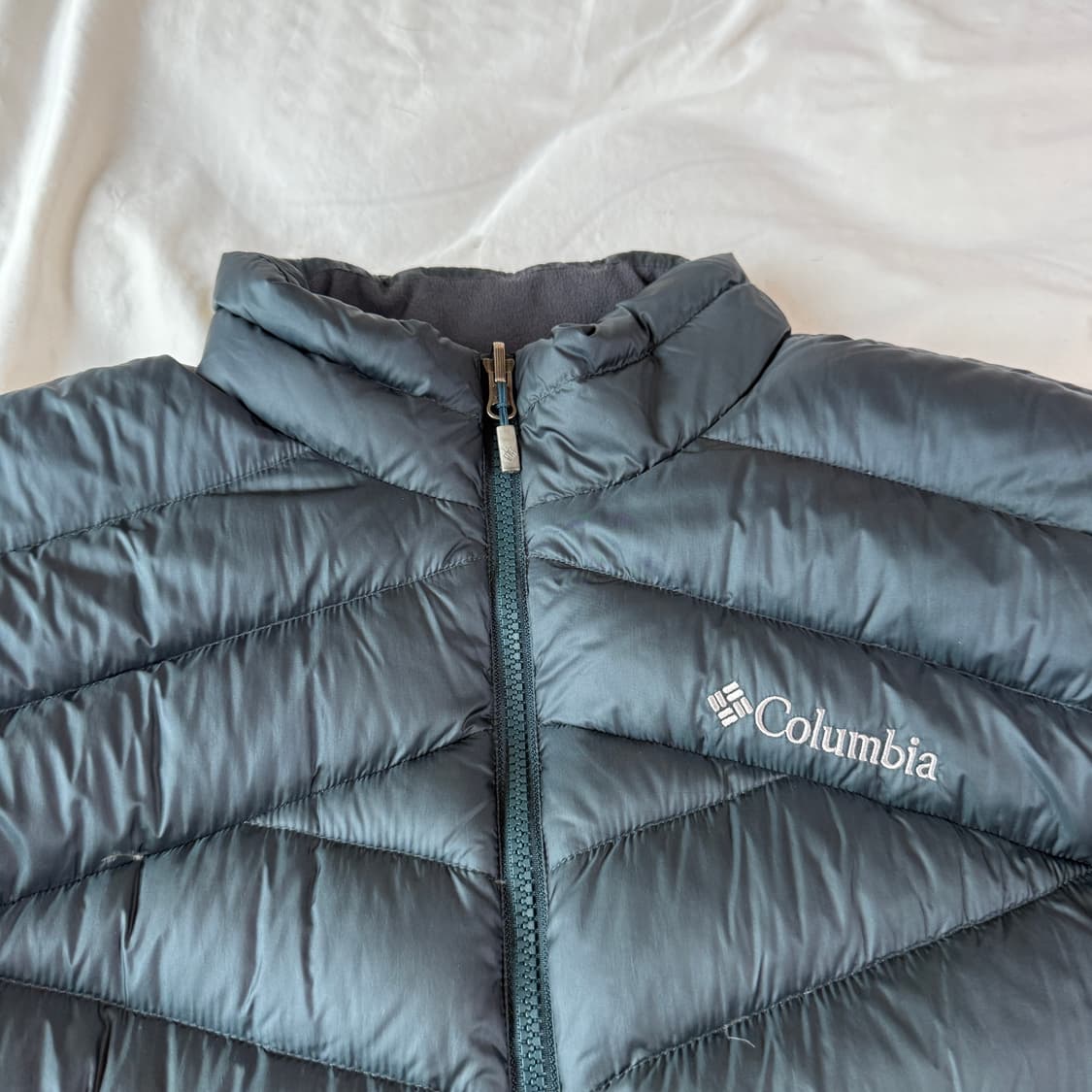컬럼비아 고프코어 센터로고 경량패딩 XXL 구스다운 상품이미지3