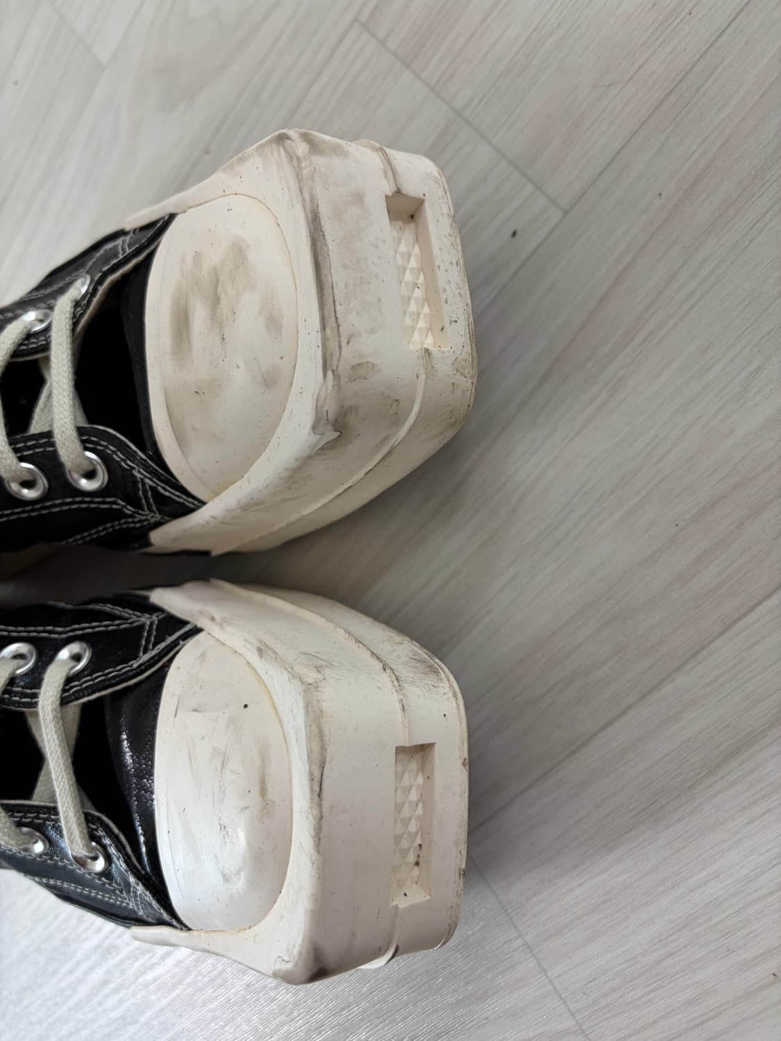 컨버스 다크쉐도우 터보다크 척 70 하이 블랙 래커드 데님 상품이미지6