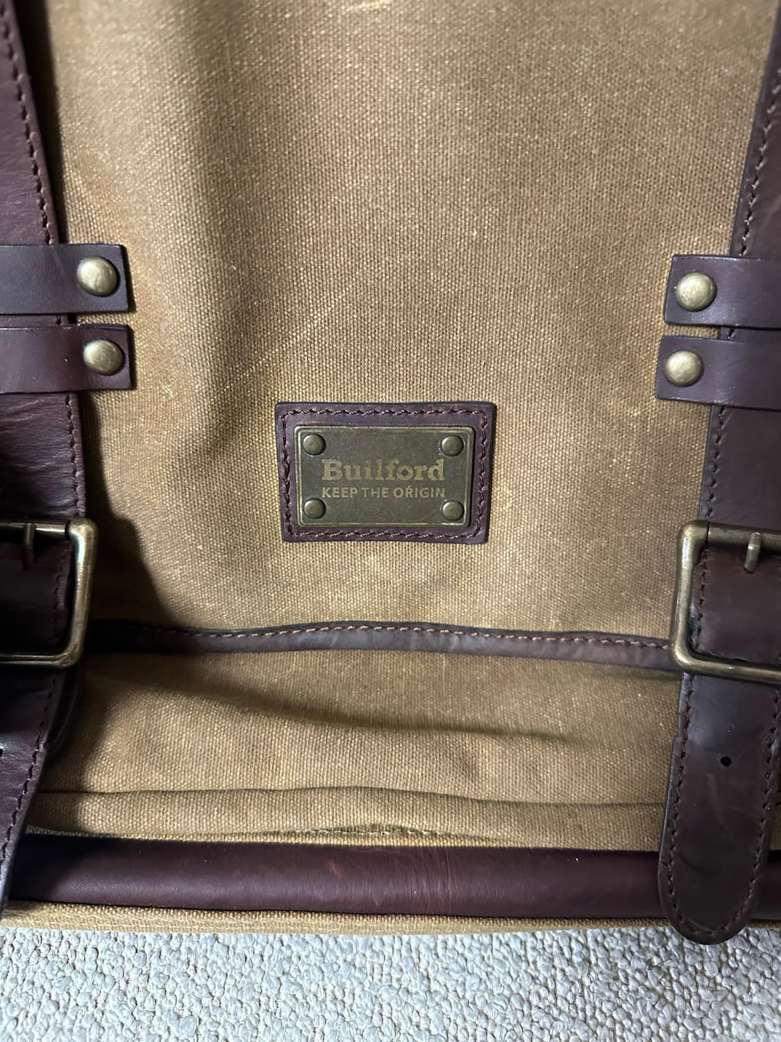 Builford 남성 메신저백 팝니다 상품이미지2