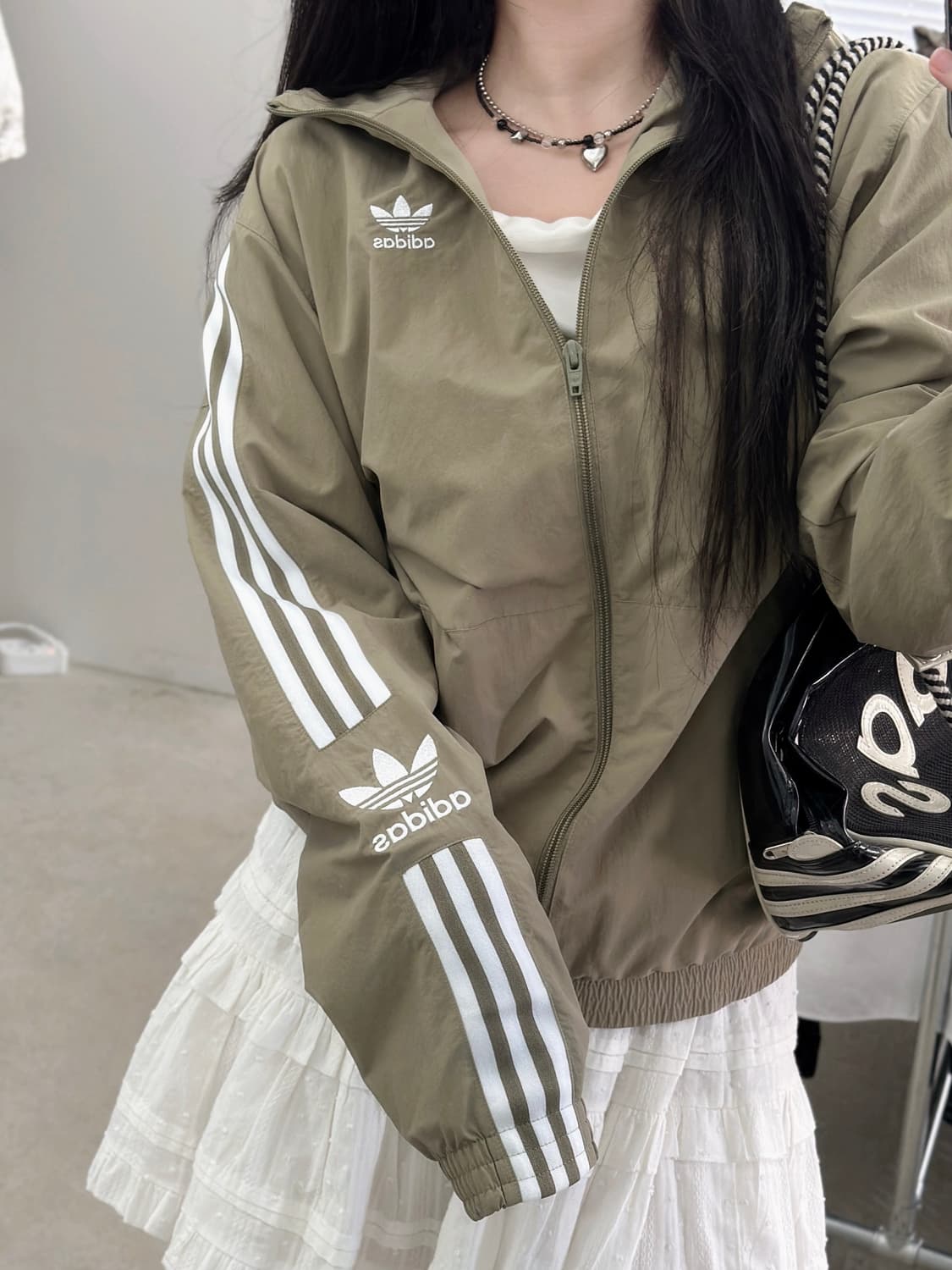 아디다스 올리브카키 락업 트랙탑  상품이미지1