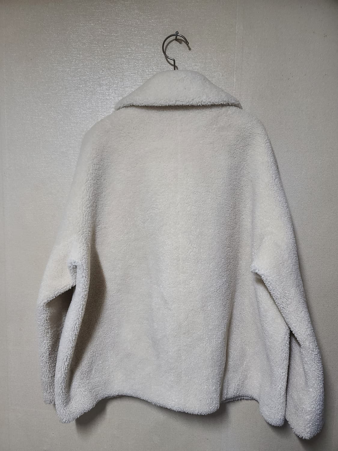 써스데이아일랜드 오버핏 보아 무스탕 상품이미지4