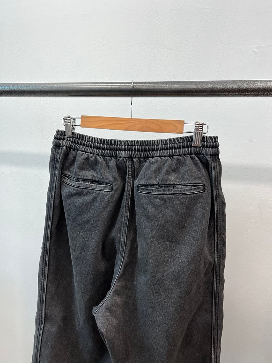 30-32) 준지 흑청 자수 조거팬츠  상품이미지6