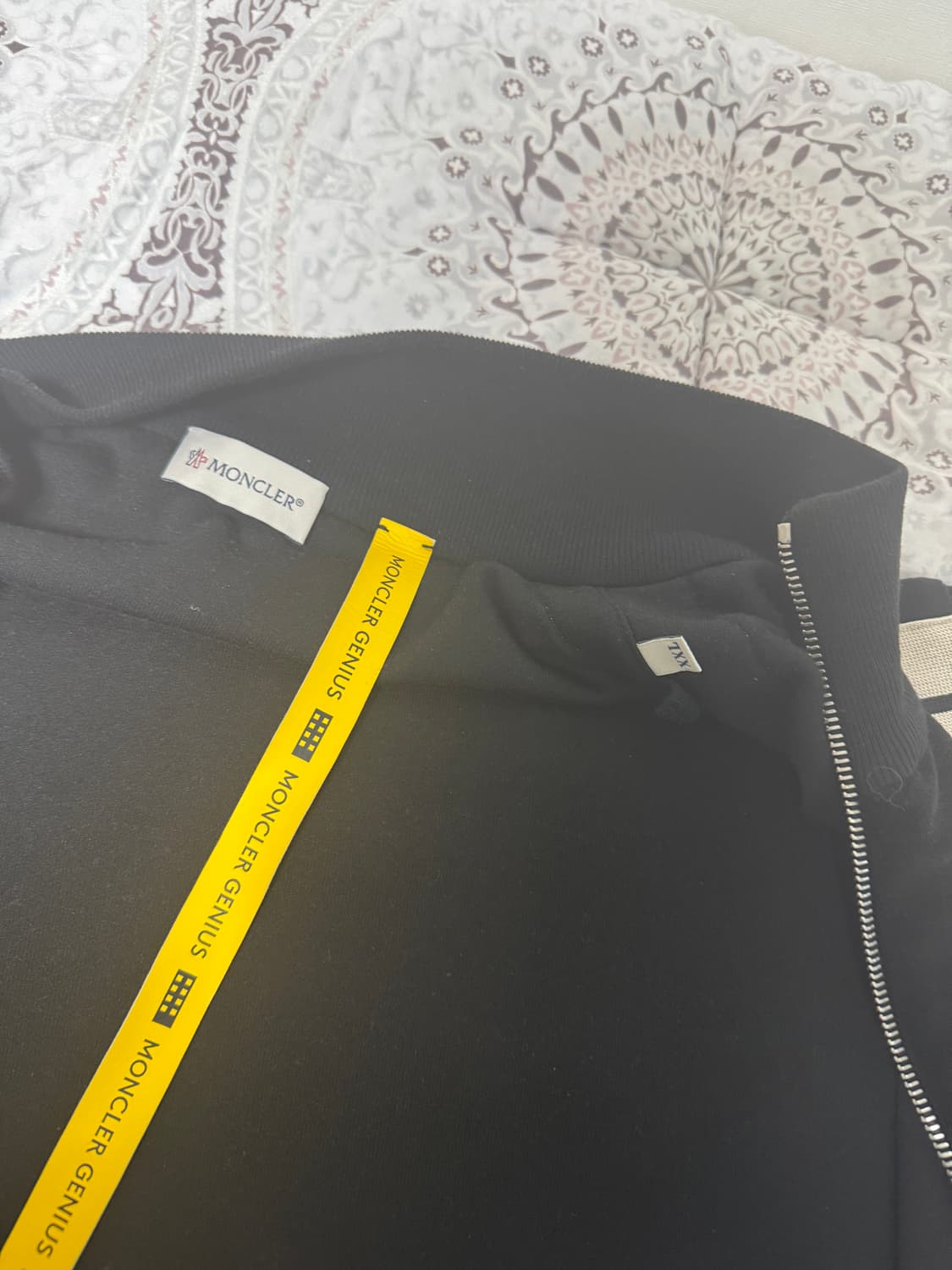 정품 몽클레어 팜엔젤스 벨벳 로고 자켓 상품이미지7