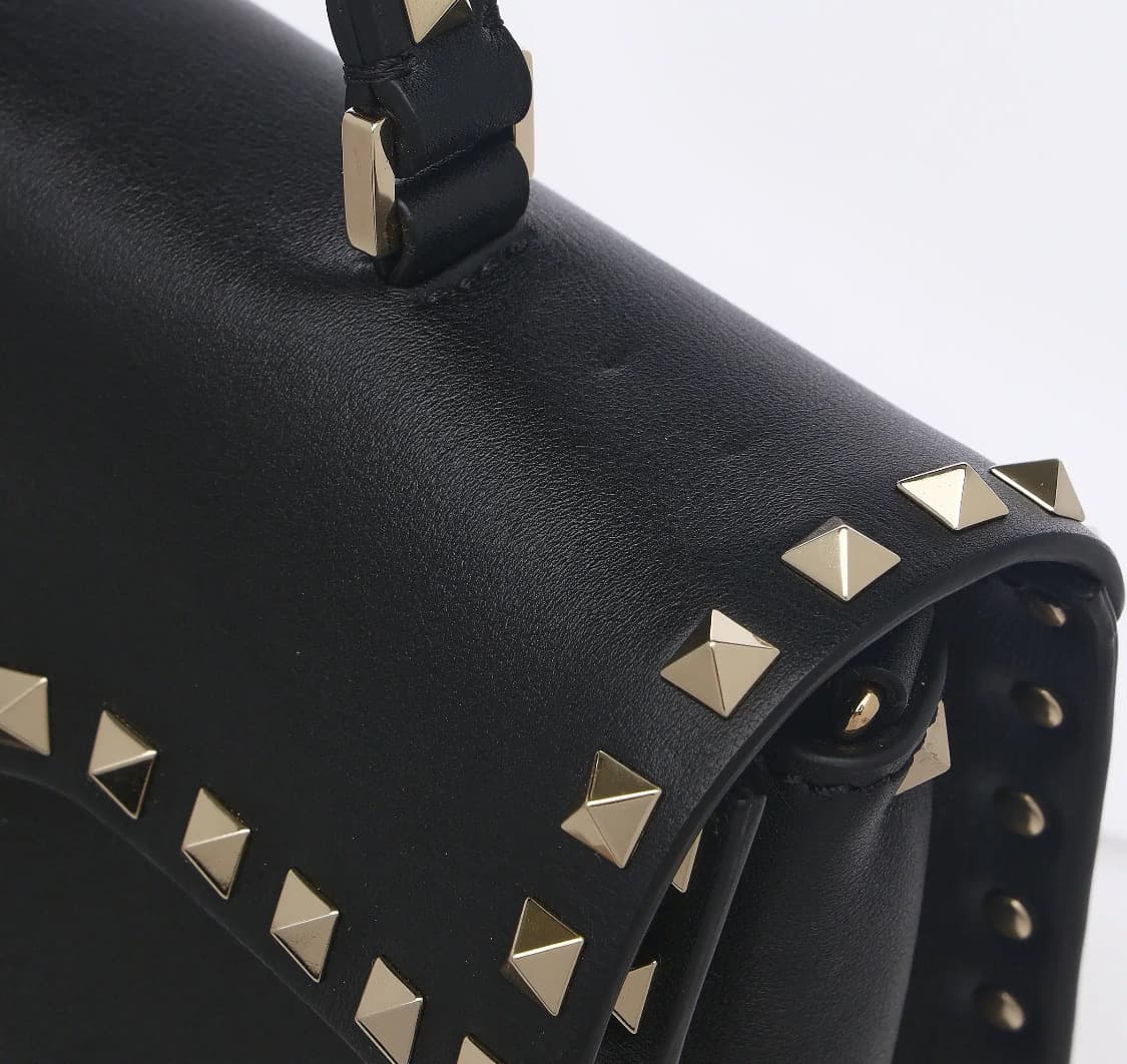 [S급] 발렌티노 락스터드 탑핸들백 판매합니다!!! 상품이미지5