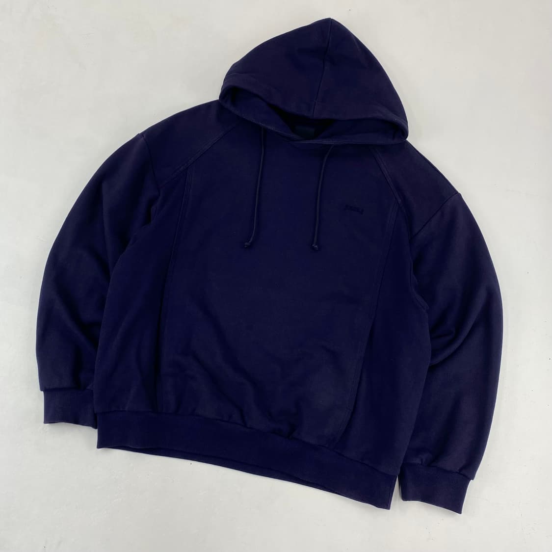 준지 23f/w 자수 스몰 로고 네이비 후드 티 (103) 상품이미지2