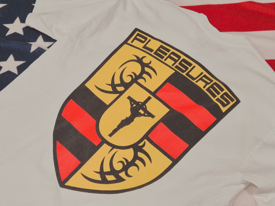 플레져스 페라리 반팔 티셔츠 상품이미지4