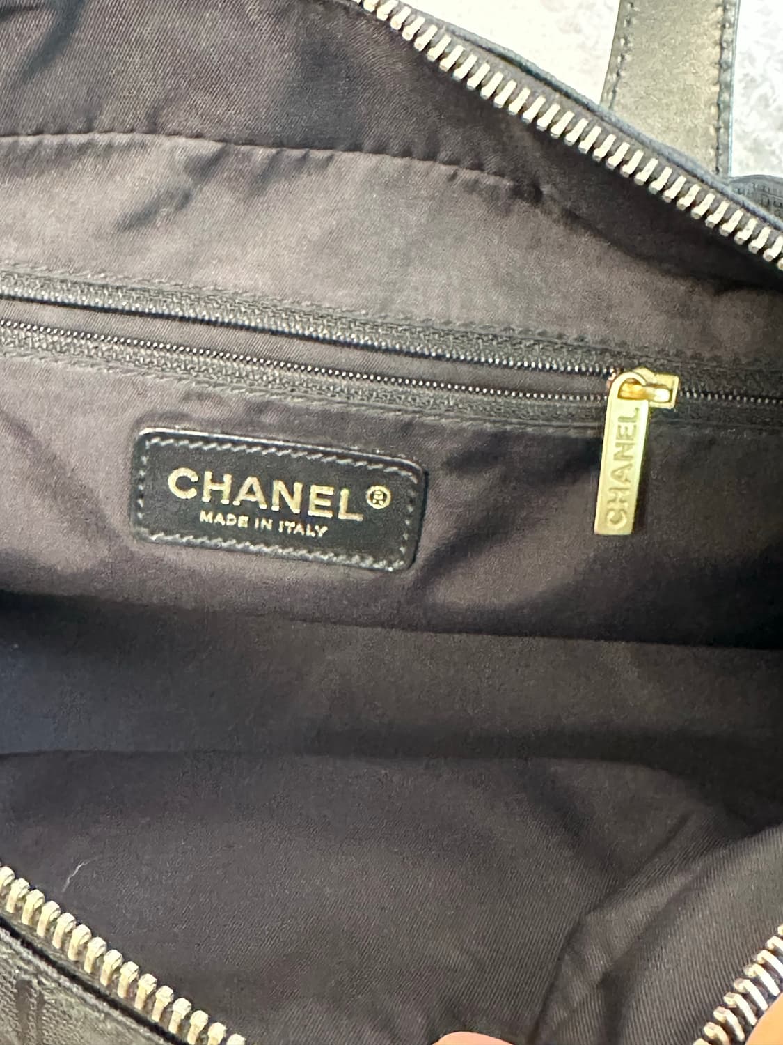 (풀구성) 샤넬 뉴트래블백 바게트백 블랙 빈티지 y2k 9번대 상품이미지8