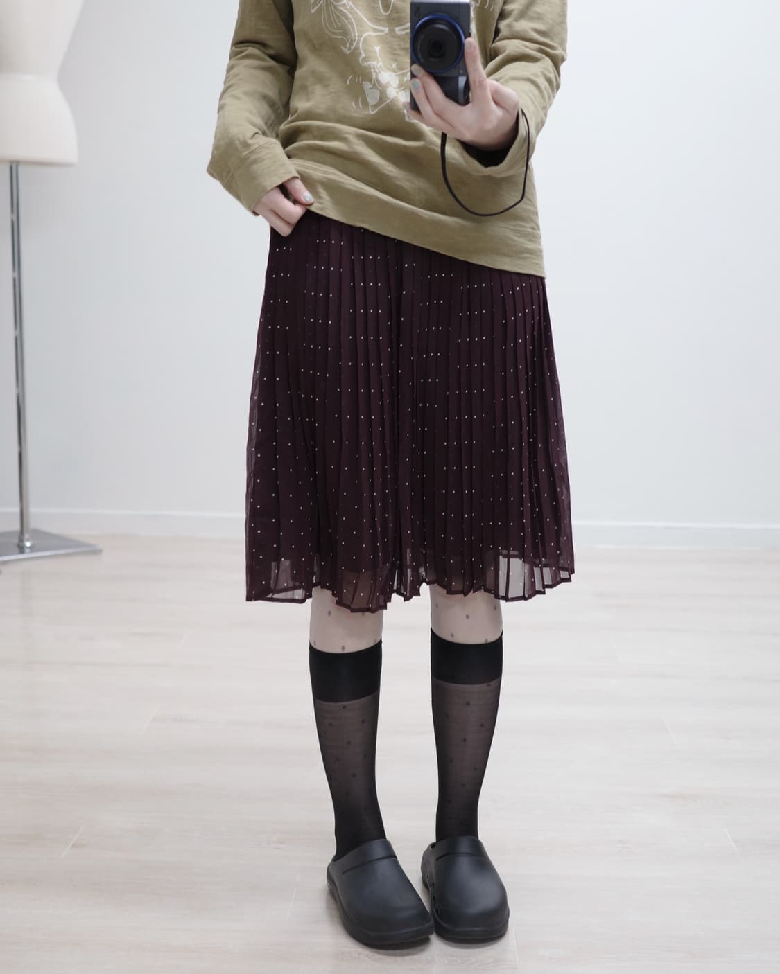 Wine dot pleats Skirt 상품이미지4