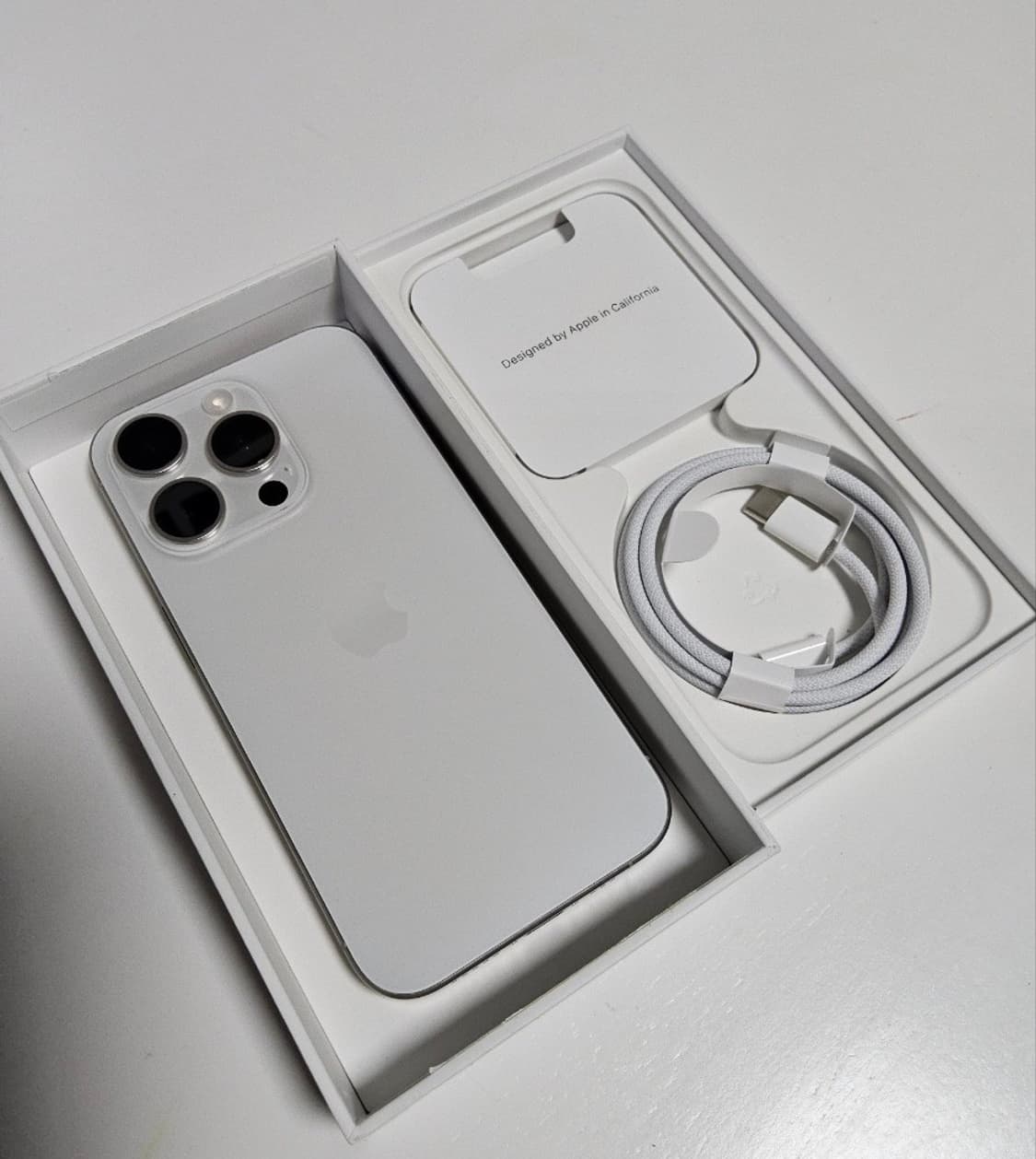 아이폰 16 Pro 화이트 128GB 풀박스 상품이미지1