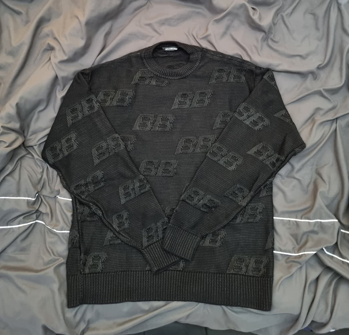 정품 발렌시아가 BB로고 니트 M 상품이미지1