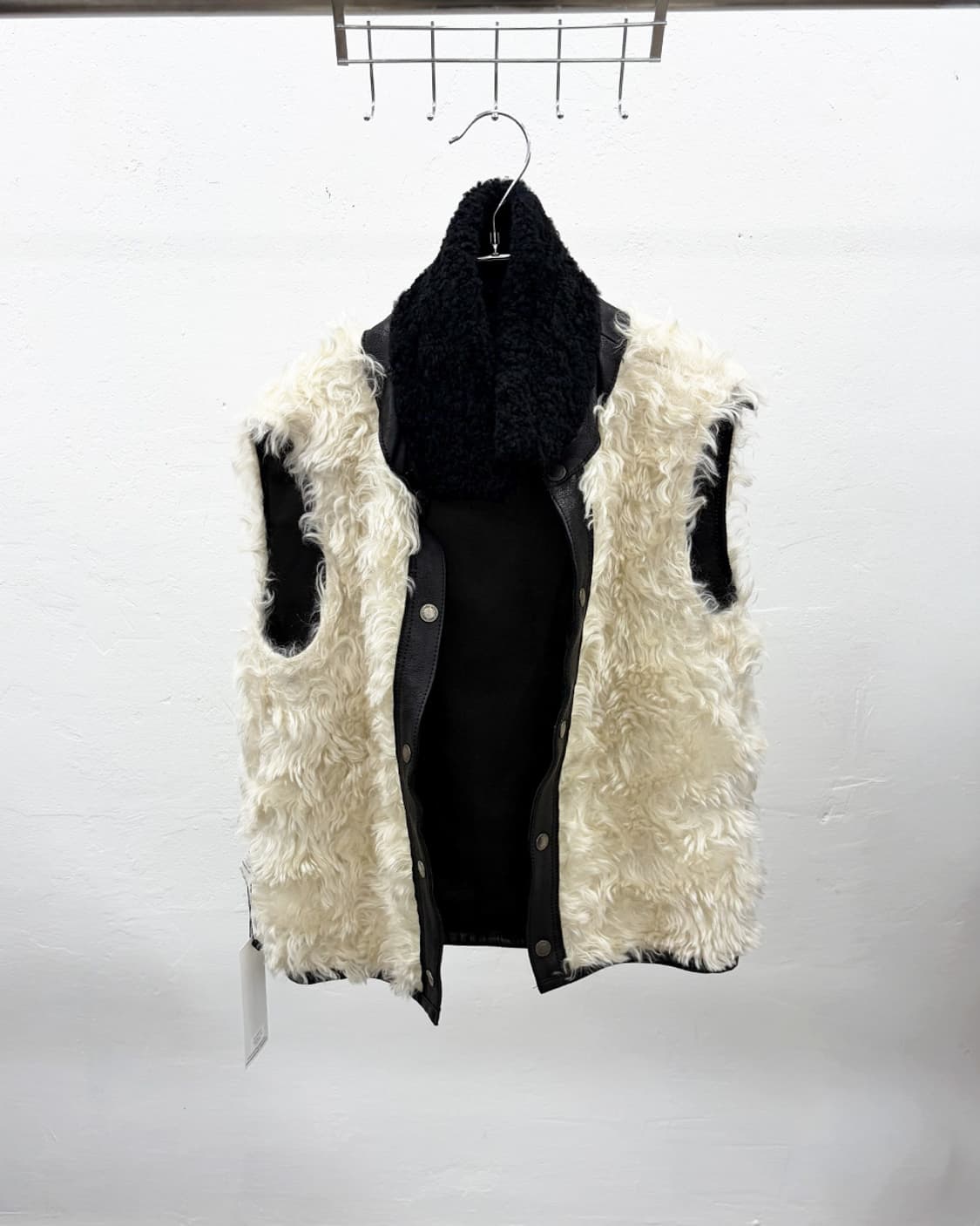 닐바렛 리버시블 퍼 베스트 상품이미지1