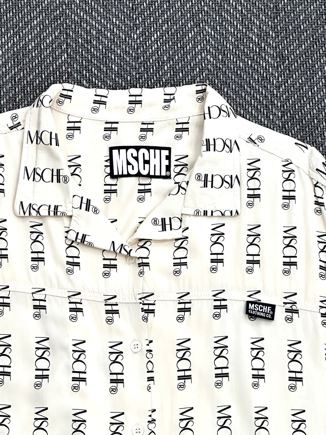 미스치프 로고 셔츠 상품이미지2