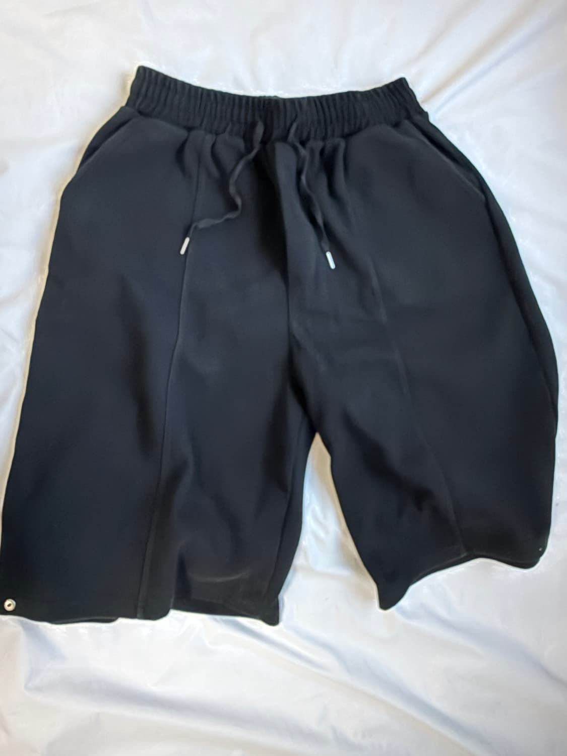 이지노이지 8부 스웨트 버뮤다팬츠 블랙 (2) 상품이미지4