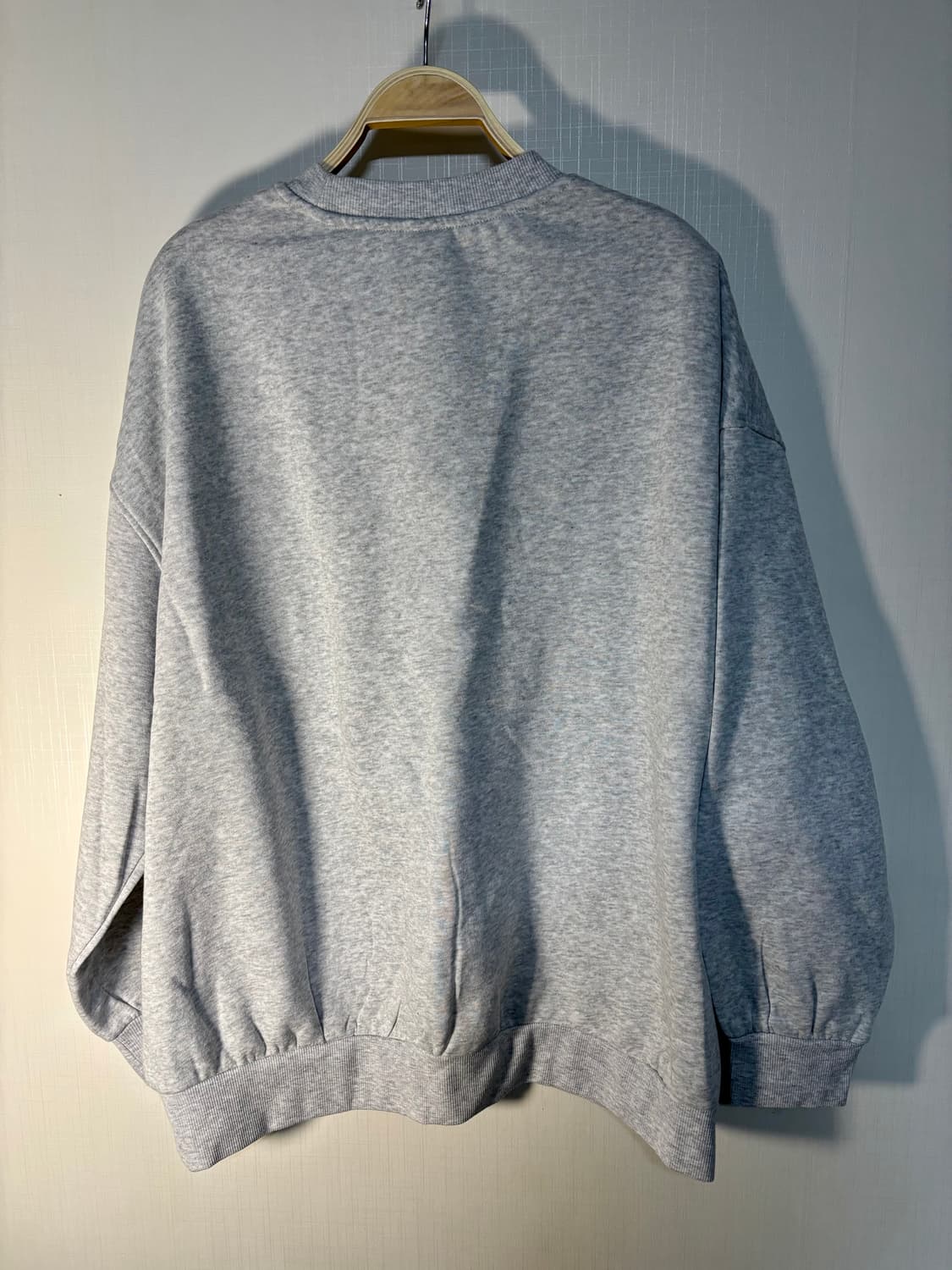 Nirvana artwork sweatshirt 너바나 빅로고 스웻셔츠 상품이미지4