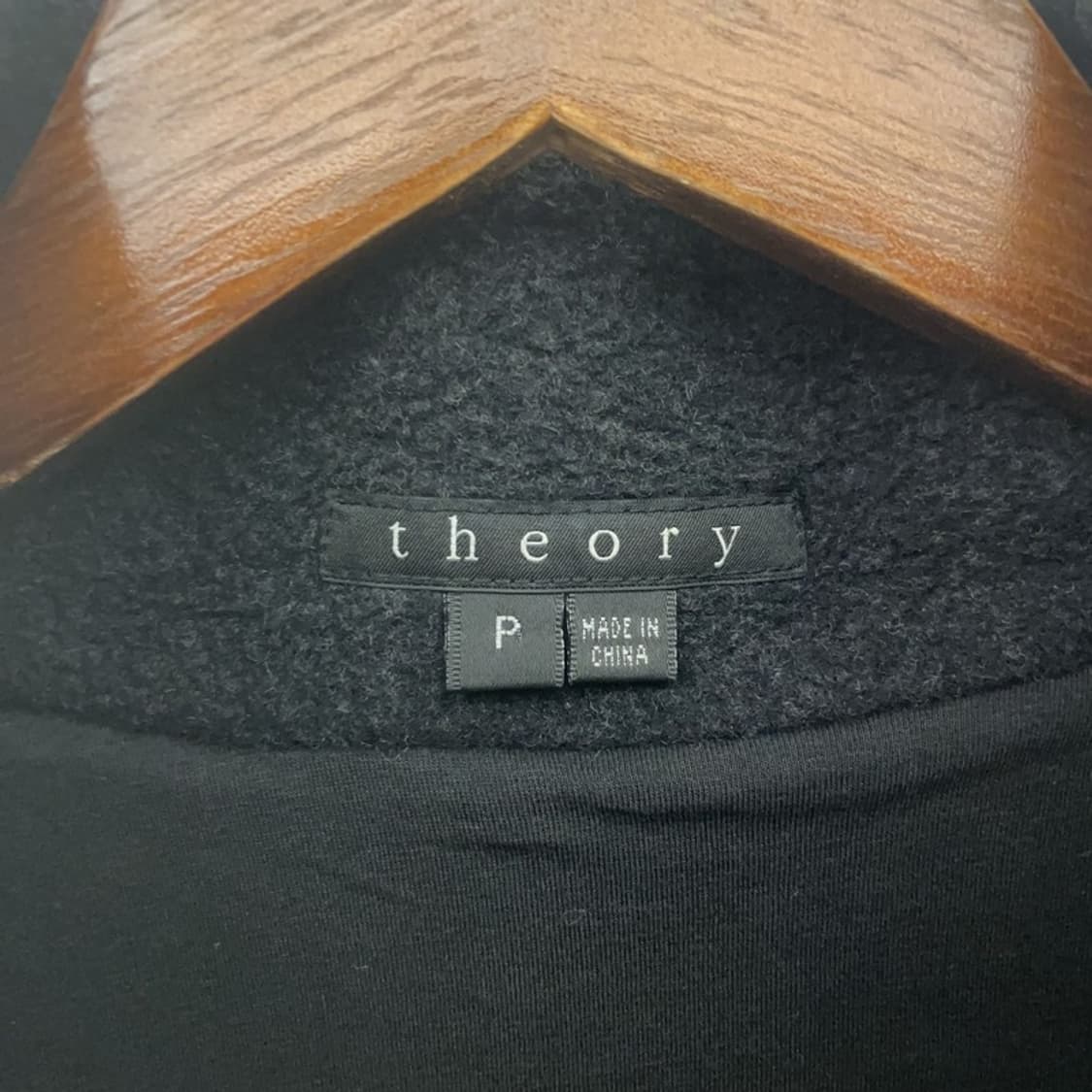 띠어리 캐주얼 여리핏 울 니트 집업 P C06759 상품이미지5