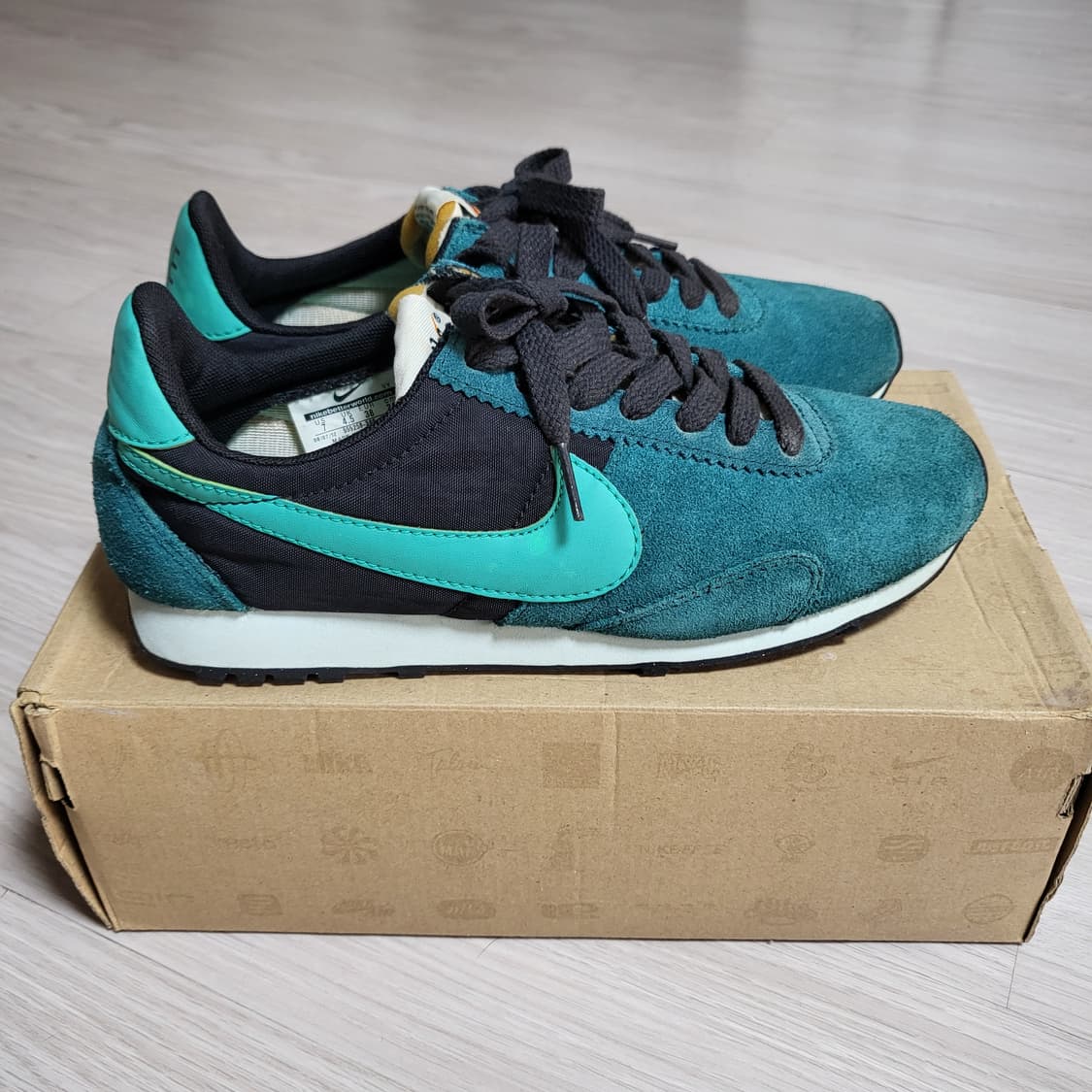 나이키 빈티지 프리 몬트리올 레이서(240) 상품이미지1