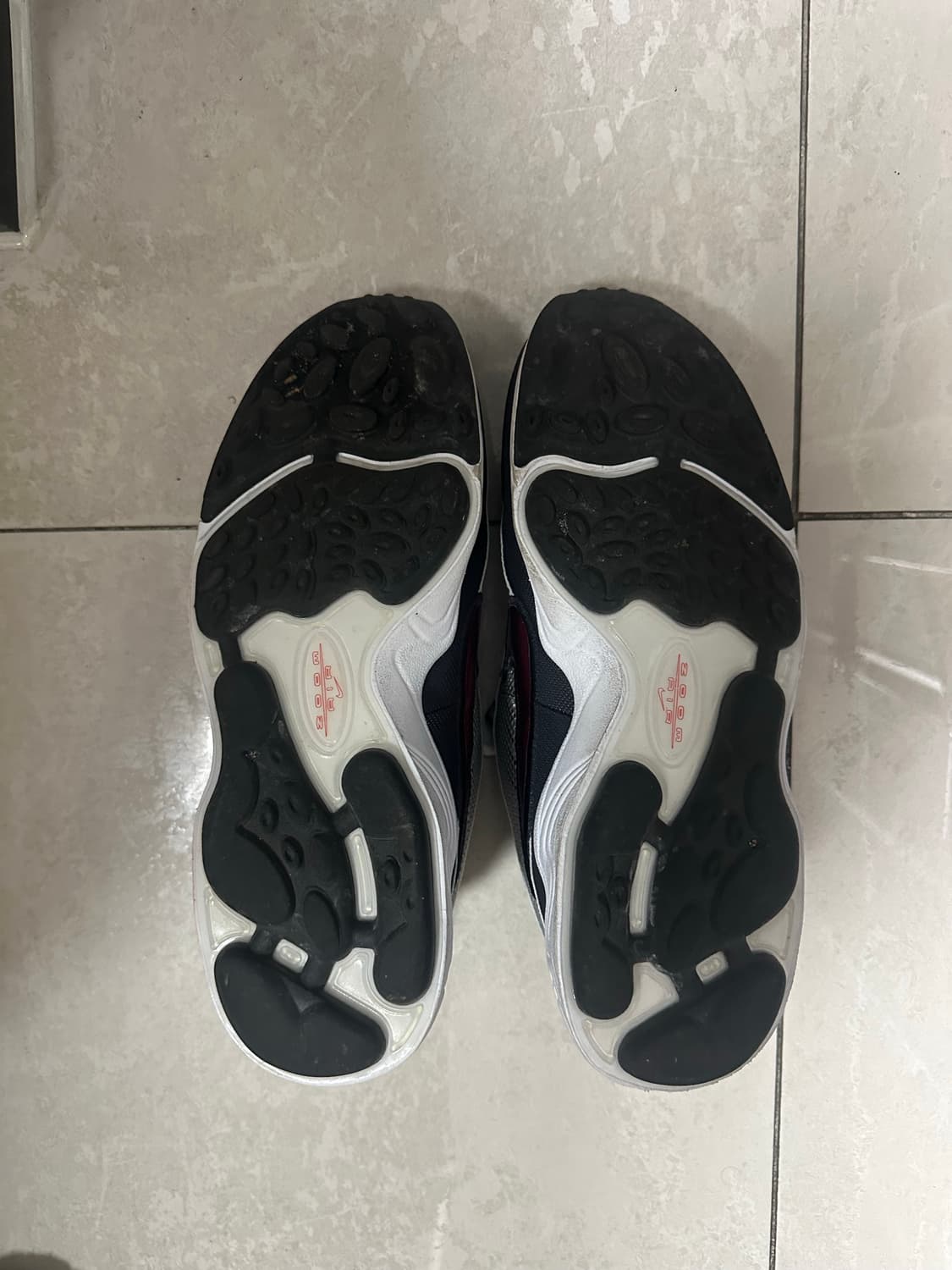 (275) 나이키 에어 줌 스프리돈 메탈릭 실버 앤 스포츠 레드 상품이미지2