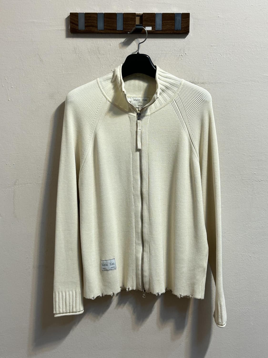 마뗑킴 로우엣지 집업 니트 상품이미지1