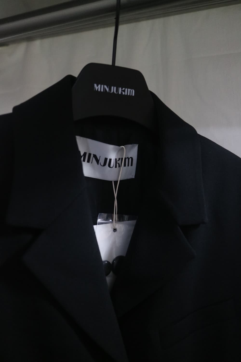 새상품 MINJUKIM TAILORED SHORT JACKET 상품이미지6