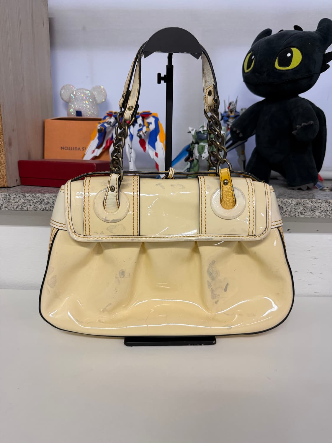 정품) 펜디 FF 버클 아이보리 숄더백 토트백 상품이미지3