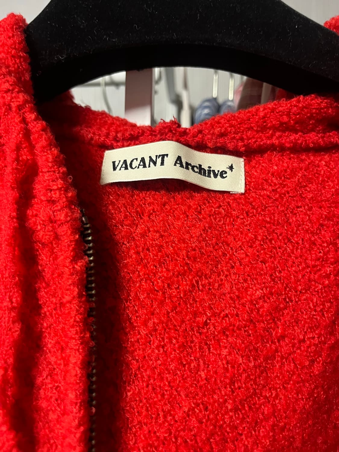 [L] 베이컨트 아카이브 니트 후드집업 레드 상품이미지3