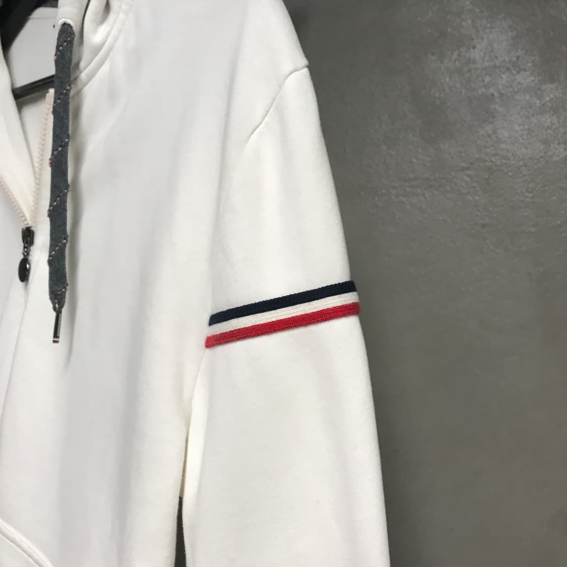 몽클레어 후드 집업 화이트 M 상품이미지4