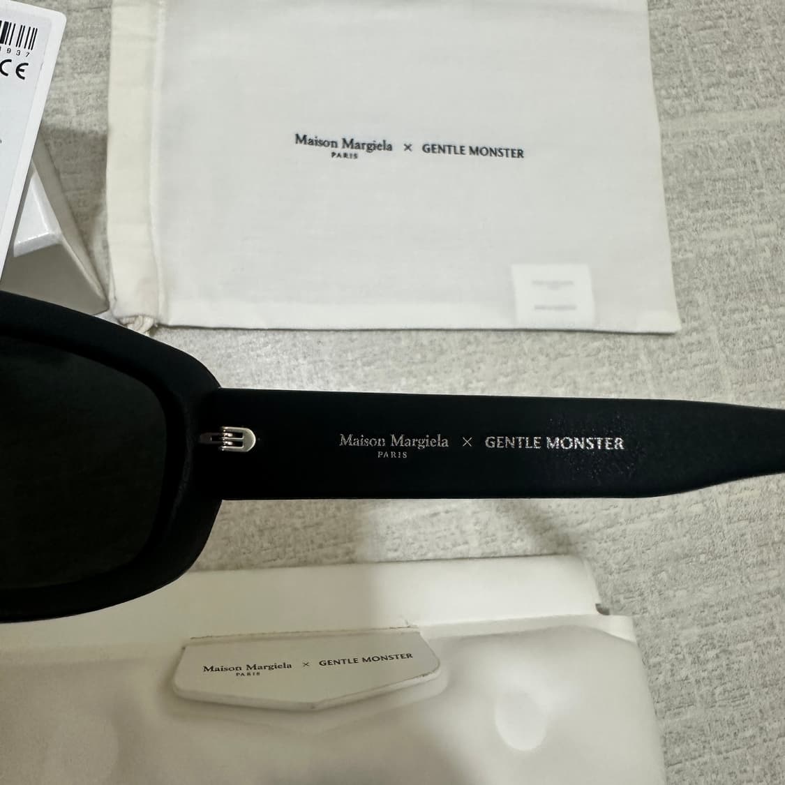 젠틀몬스터x메종 마르지엘라 레더 mm106 선글라스 상품이미지4