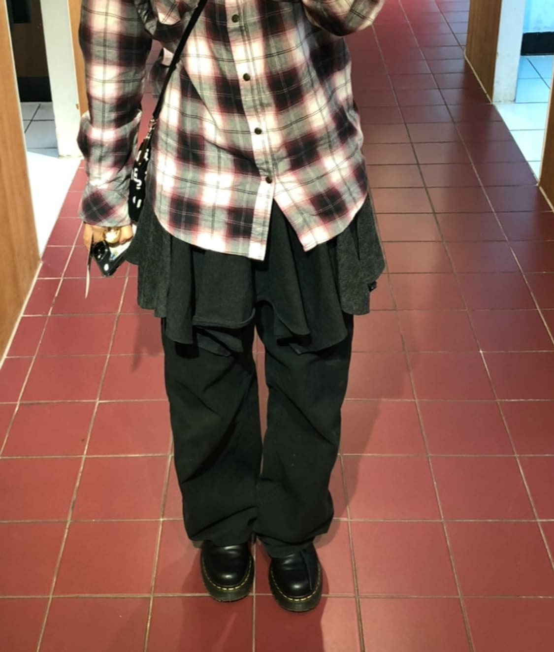 코이세이오 폴딩 언밸런스 스커트 차콜 상품이미지3