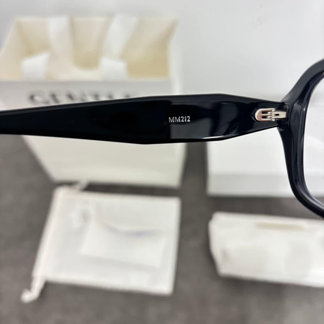 [A급] 젠틀몬스터 마르지엘라 MM212 안경 상품이미지8