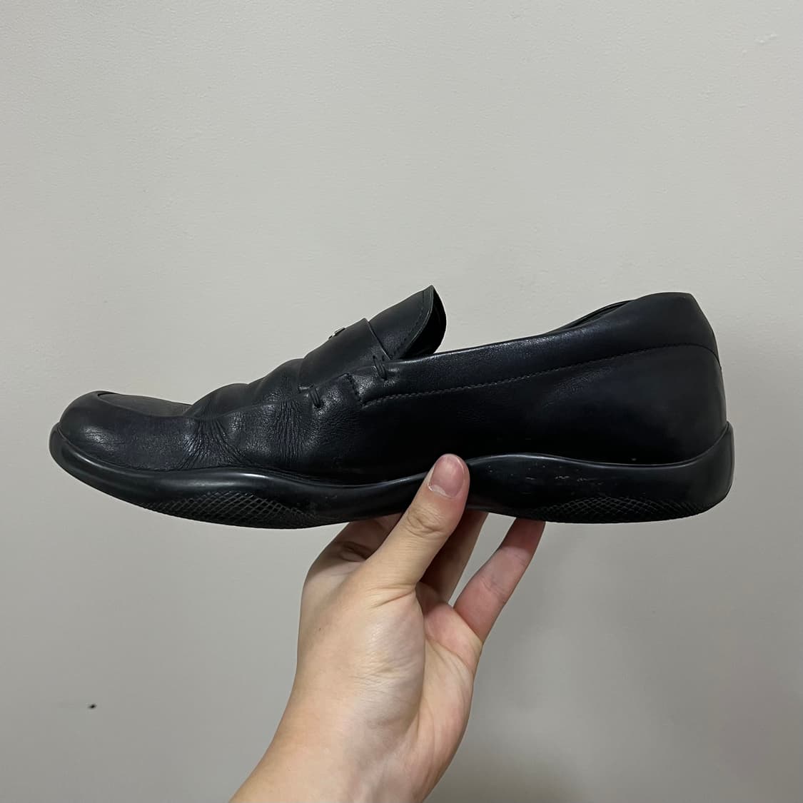 Prada Sports Logo Pointed Loafers 상품이미지3