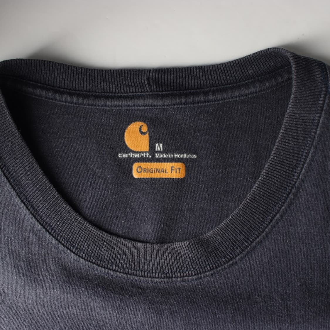 칼하트 네이비 오리지널핏 포켓 반팔티 M 상품이미지5