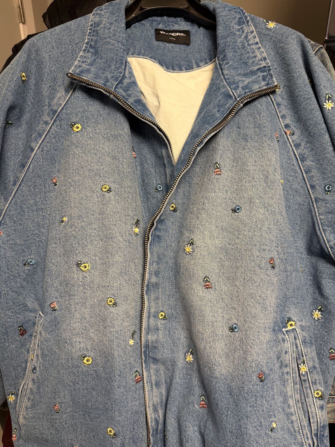 위캔더스 FLORAL DENIM JACKET - L size 상품이미지1