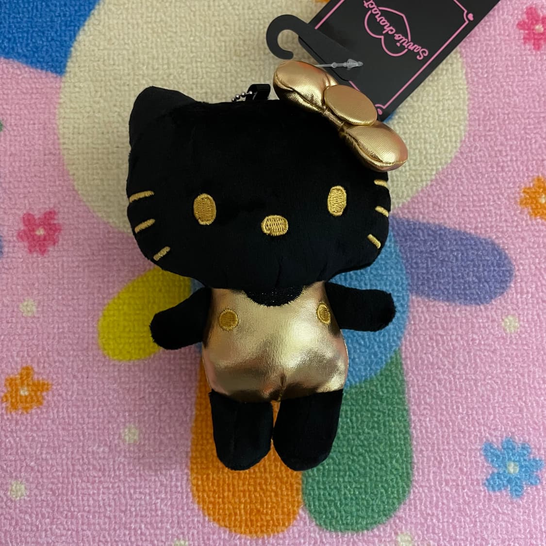 [새상품] 한정판 산리오 블랙 키티 마스코트 인형 골드 상품이미지1