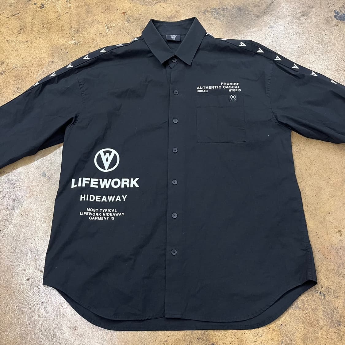 [정품] 라이프 워크 블랙 프린팅 셔츠 b8 상품이미지3